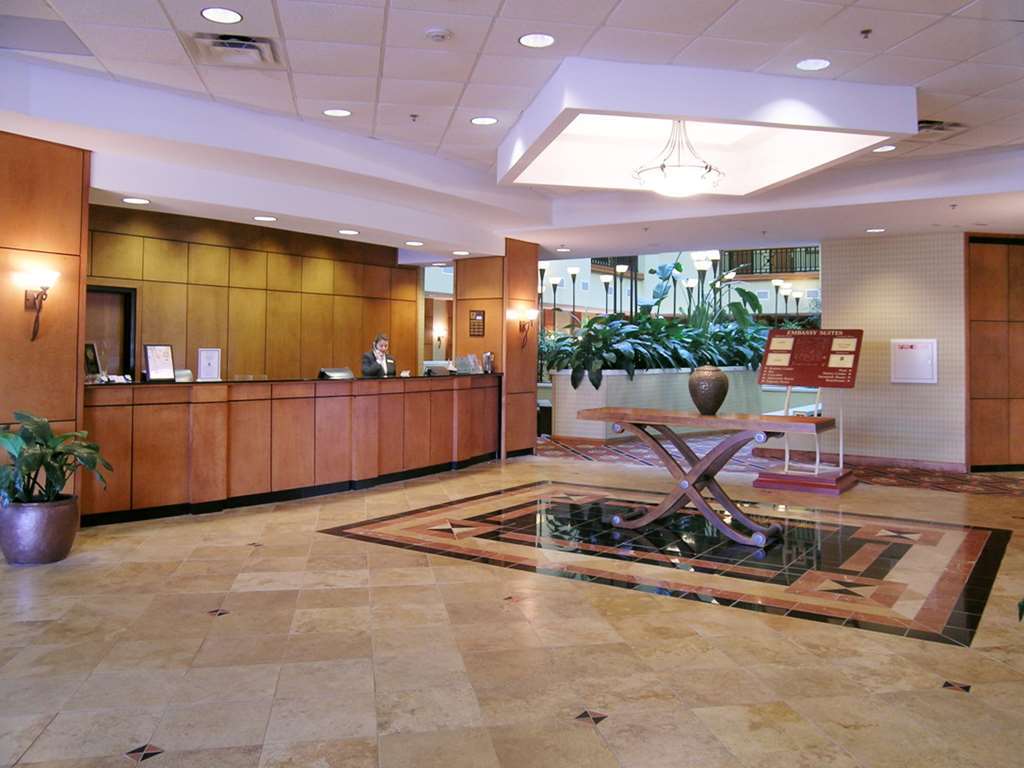 Embassy Suites By Hilton Atlanta Alpharetta Interior photo